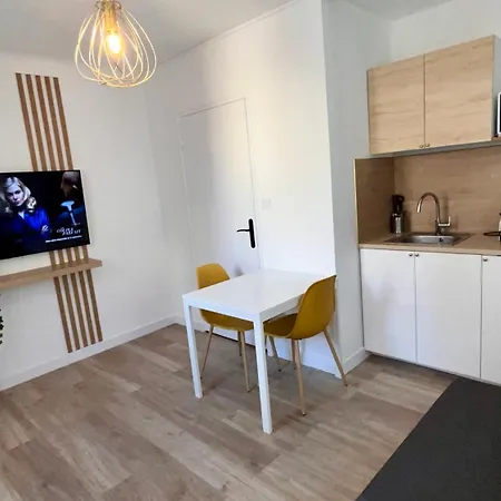 Europole 1 Gare De & Centre *