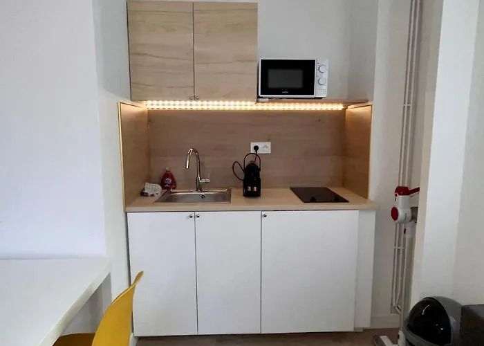 Europole 1 Gare De & Centre