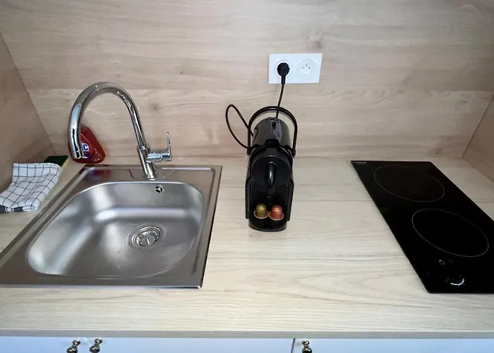 Europole 1 Gare De & Centre